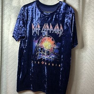 Velvet Def Leppard Band Tee